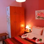 Tzaneria Skiathos アパート