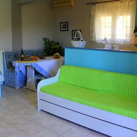 Tzaneria Skiathos Apartment *