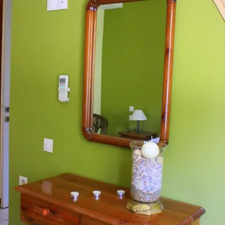 Tzaneria Skiathos Apartment