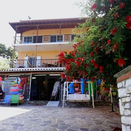 Tzaneria Skiathos Daire