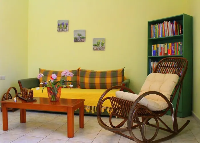 Tzaneria Skiathos Kanapitsa (Skiathos)