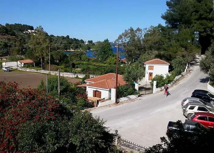 Tzaneria Skiathos Kanapitsa (Skiathos)