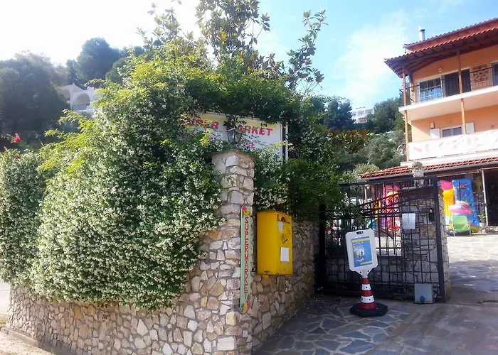 Tzaneria Skiathos Apartment *